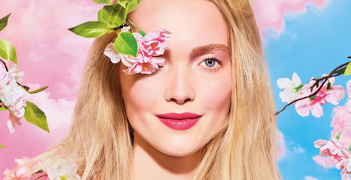 Boom Boom Bloom: مجموعة ماكياج محدودة الإصدار من MAC