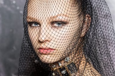 مكياج ديور خلال أسبوع الهوت كوتور في باريس لصيف 2020