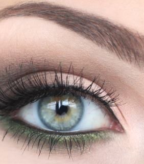 صور مكياج العيون الصغيرة