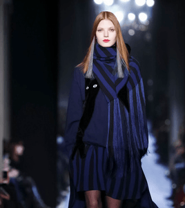 موضة الـ Stripes والتنورة المثنية من Alexis Mabille لشتاء 2017