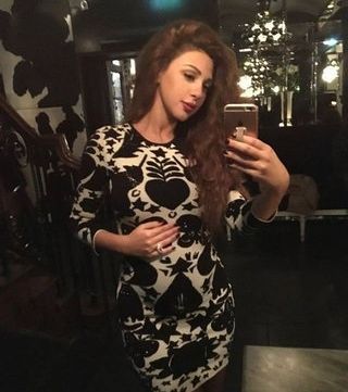 موديلات فساتين مريام فارس انستقرام