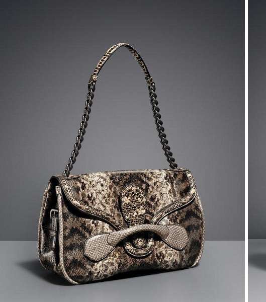 حقيبة Rialto من تصميم Bottega Veneta