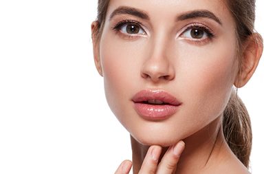 خلطة ستغنيك عن كل كريمات التبييض هذا الصيف!