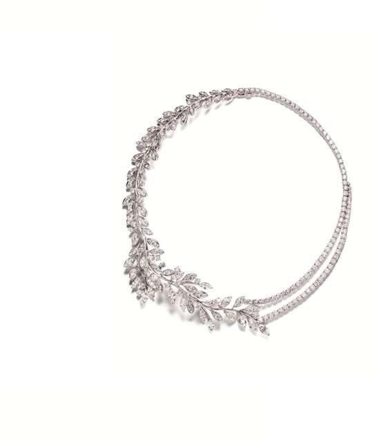 عقد مصمم بحرفية عالية من Piaget