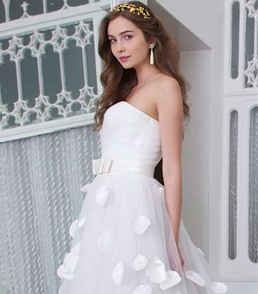بالصور، ثوب زفاف The Perfect Bride مع مجموعة من أجمل فساتين عروس ياسمينة 2016