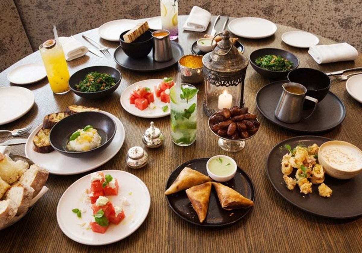 طاولة إفطار رمضان زاخرة بأشهى الأطباق في مطعم جان جورج دبي