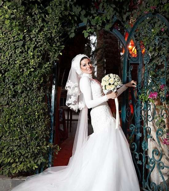 إعتمدي الفساتين بقصّة الحورية