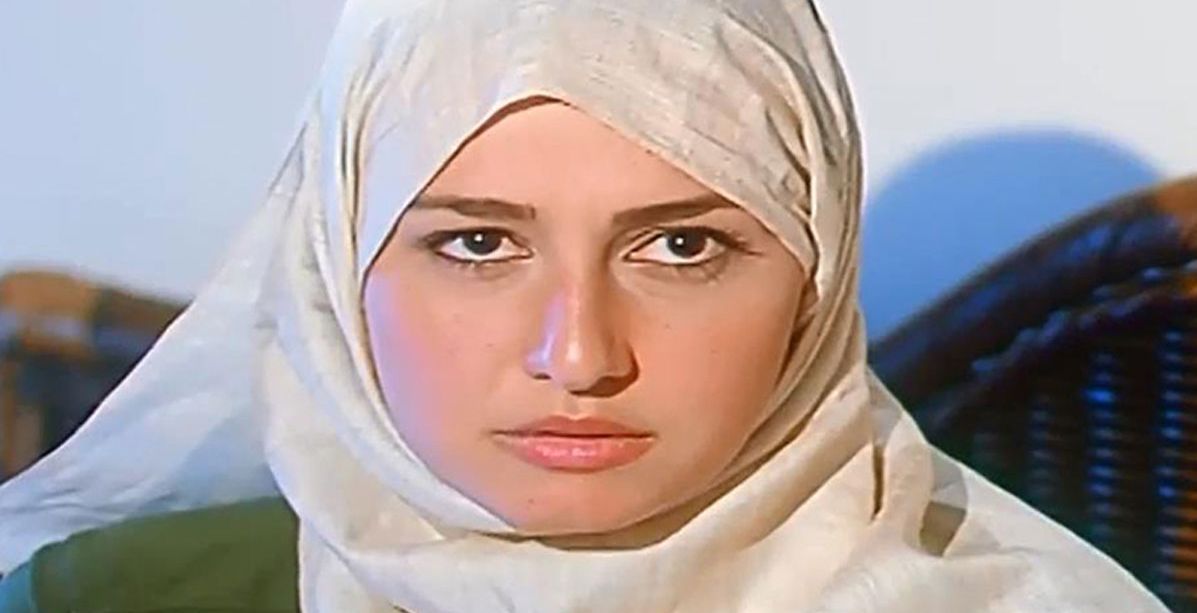 حلا شيحا تخلع الحجاب وتعود الى التمثيل بعد 12 سنة!