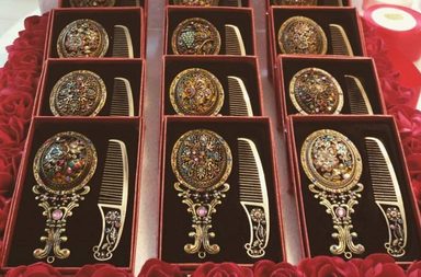 صور اجمل توزيعات اعراس انستقرام