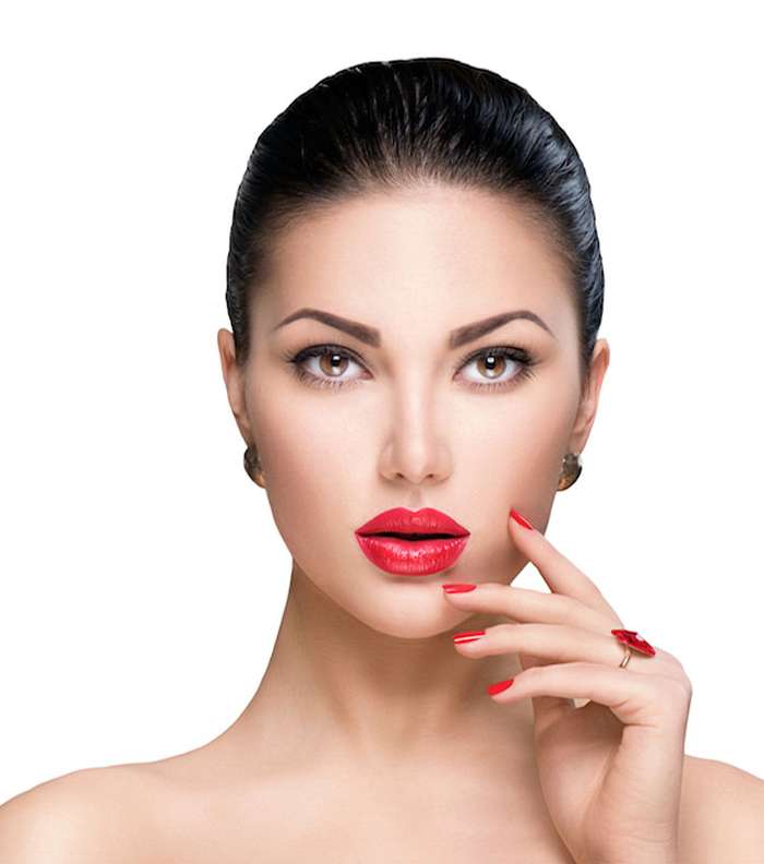 صور 3 تقنيات مكياج تبديك اصغر سنا