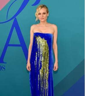 دايان كروغر بفستان من Monse في حفل CFDA Awards 2017