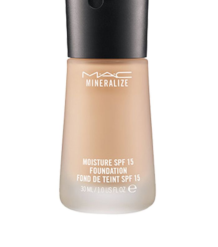 اختاري Mineralize Moisture SPF 15 Foundation