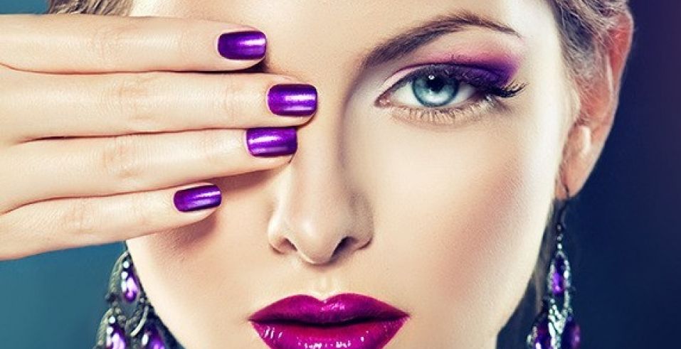 خلطات لتطويل الرموش وتكثيفها في 3 ايام
