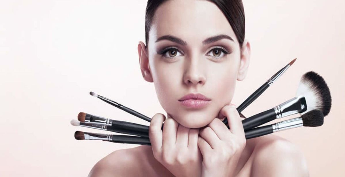 رمز المكياج في المنام