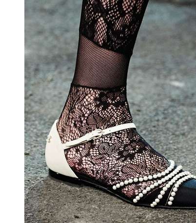 اجمل شنط وجزم CHANEL من مجموعة Metiers D'art 2016