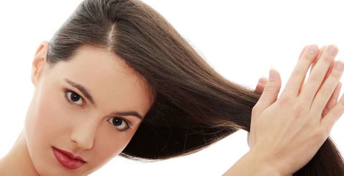 4 أسباب رئيسية لتساقط الشعر... إنتبهي منها