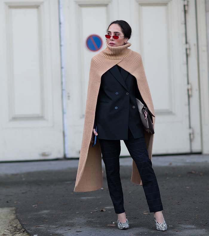 دانا حوراني تتالق في شورع باريس خلال اسبوع الموضة