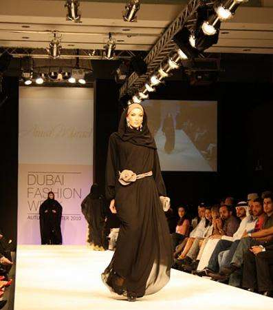 amal-murad-dubai-fashion-week-2010-2.JPG