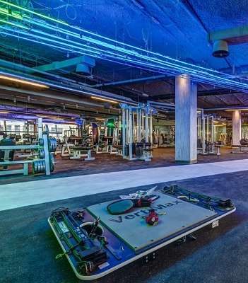 مركز اللياقة البدنية الأكبر في الشرق