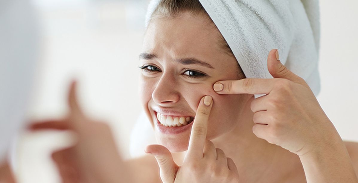 إن كنت تعانين من حب الشباب، 5 مستحضرات بسعر مقبول ستخلصك منها!