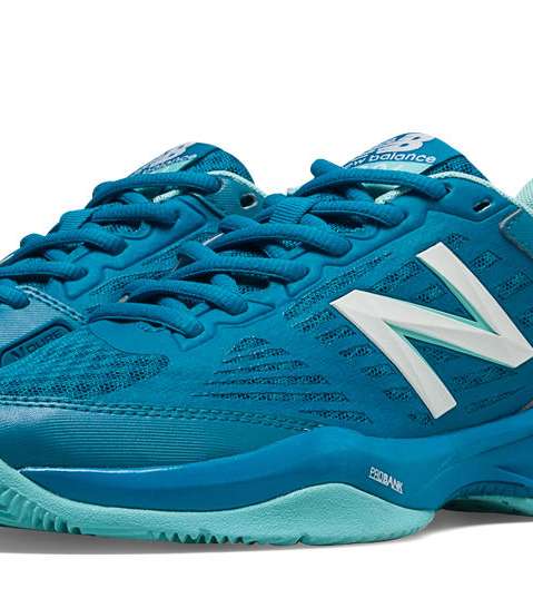 الحذاء الخاص برياضة التنس من New Balance