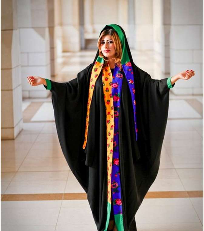صور اجمل عبايات ملونه