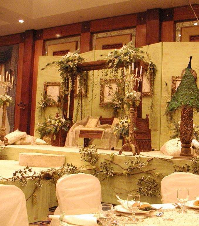 صور اجمل طاولات استقبال زواجات فخمه