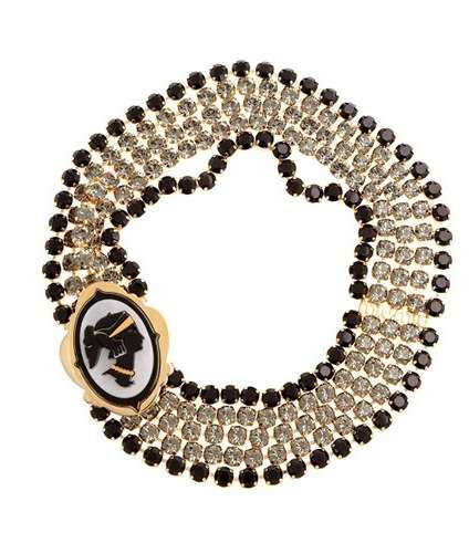 من بوتيغا فينيتا و Miu Miu، إليكِ مجوهرات الـ Cameo
