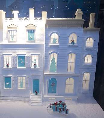 زينة العيد في واجهات تيفاني حول العالم مميزة