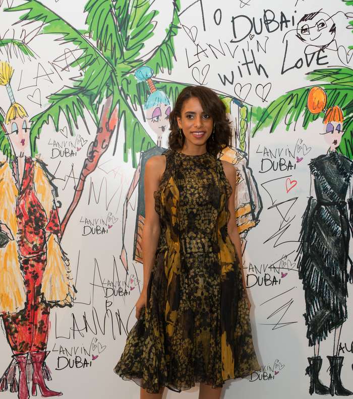 من الحضور خلال حفل لانفان في دبي، المدونة ناديا حسان