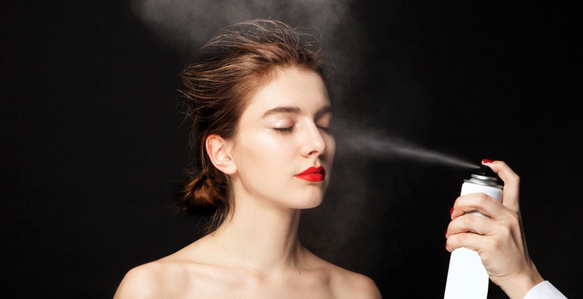 مكونات بسيطة لصنع مثبت الماكياج في المنزل