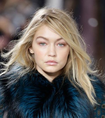 صيحة الـ No-makeup  مع Michael Kors