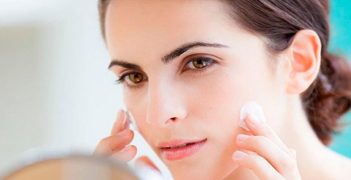 3 مكونات طبيعية تزيل آثار حب الشباب لبشرة نضرة في رمضان