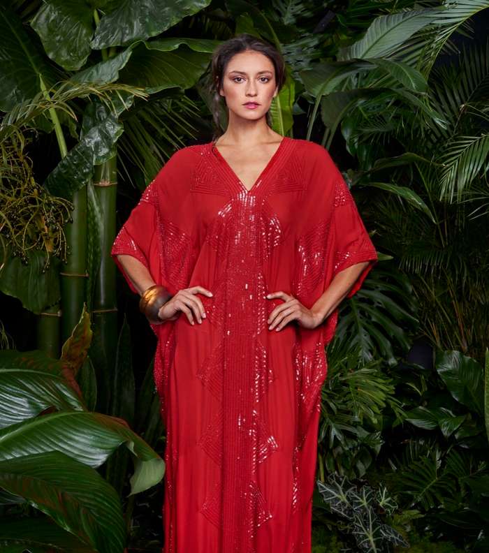 موضة الفستان على شكل قفطان من مجموعة Naeem Khan Resort 2016