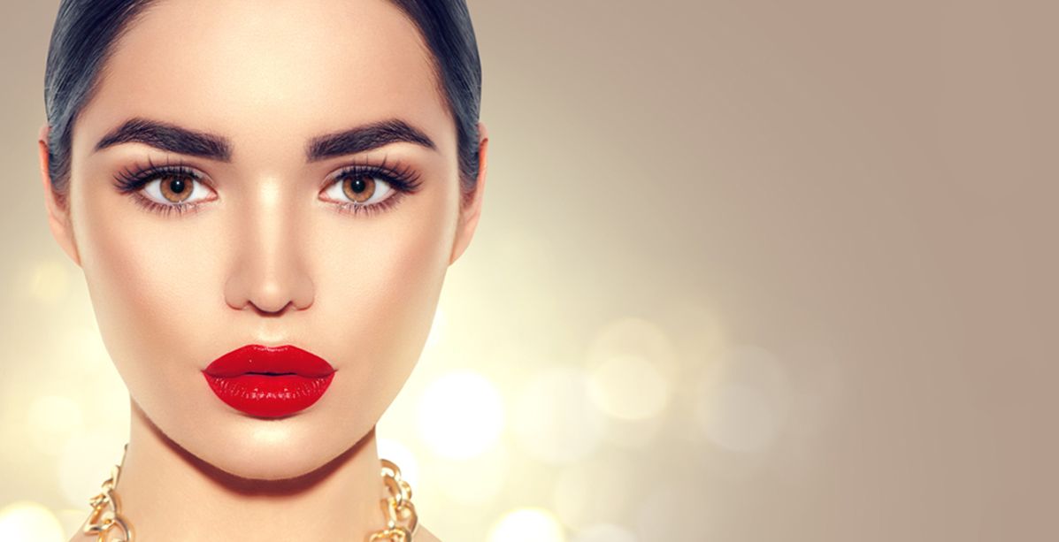 مستحضرات تجميل عالمية تحتفي بعيد الحب