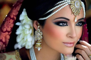 صور انواع مكياج هندي ناعم وثقيل