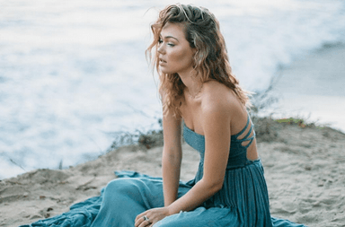 صور إسينا أونيل على موقع انستقرام