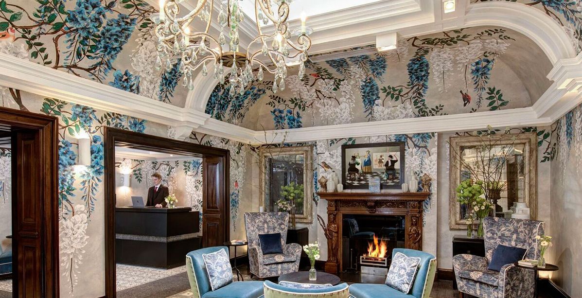 فندق براونز يحصد تقييماً من فئة الخمس نجوم لعام 2020