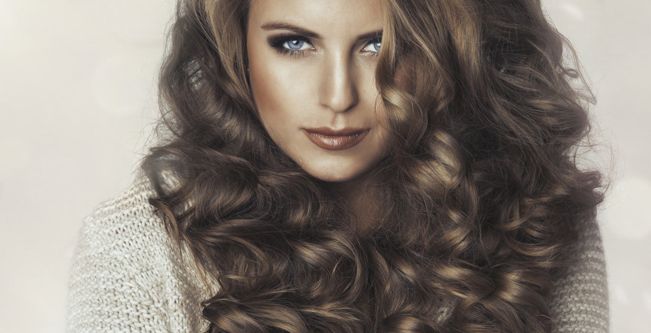 خطوات تجميل لتضير تسريحة الشعر للعيد 