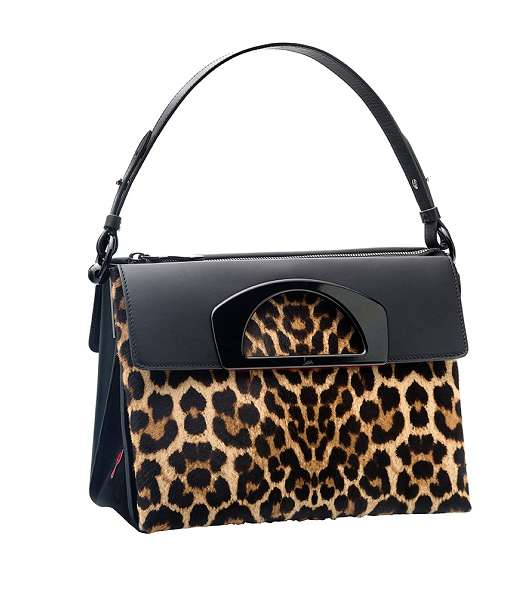 حقيبة بطبعة الفهد من مجموعة Louboutin الحديثة