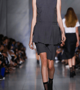 موضة شورت البيرمودا لصيف 2016 من DKNY