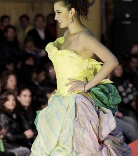 paper-fashion-27-7-2010-1