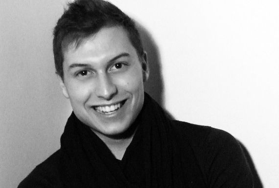المصمم Paul Vasileff 