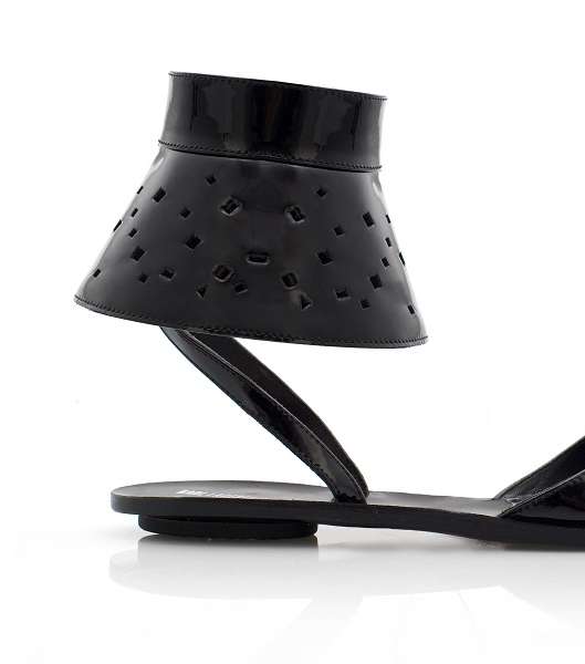حذاء عصريّ التصميم من Repetto وKarl Lagerfeld
