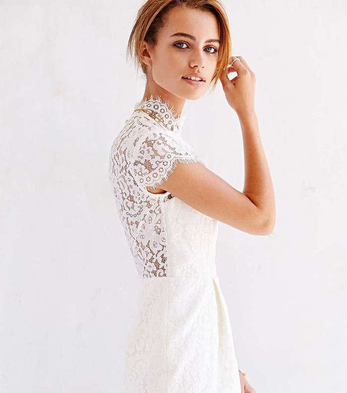 موضة اجمل فساتين دانتيل ابيض