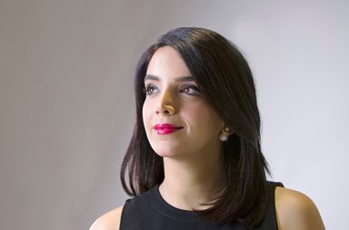 لون Be Dior يشعر زهرة ليلى بالتألق!