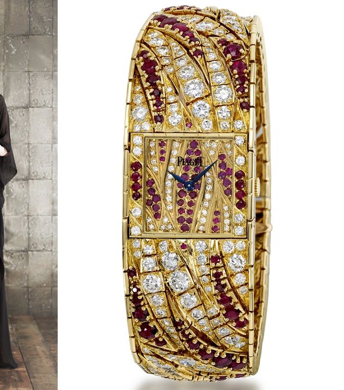 اختاري المجوهرات الملوّنة لعباءتك