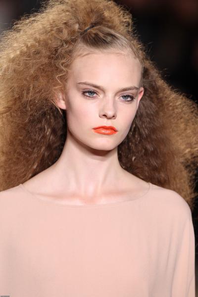 MARCBY-Summer-Make-up-trend-11-3-2011-2