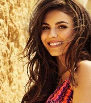 المراهقات جميلات بدون المكياج