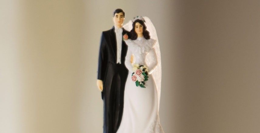 ما هو الفرق المثالي بين طول قامة الزوجين؟